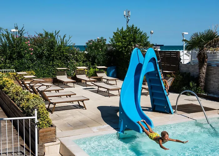 Hotel Fedora Riccione - Fronte Mare